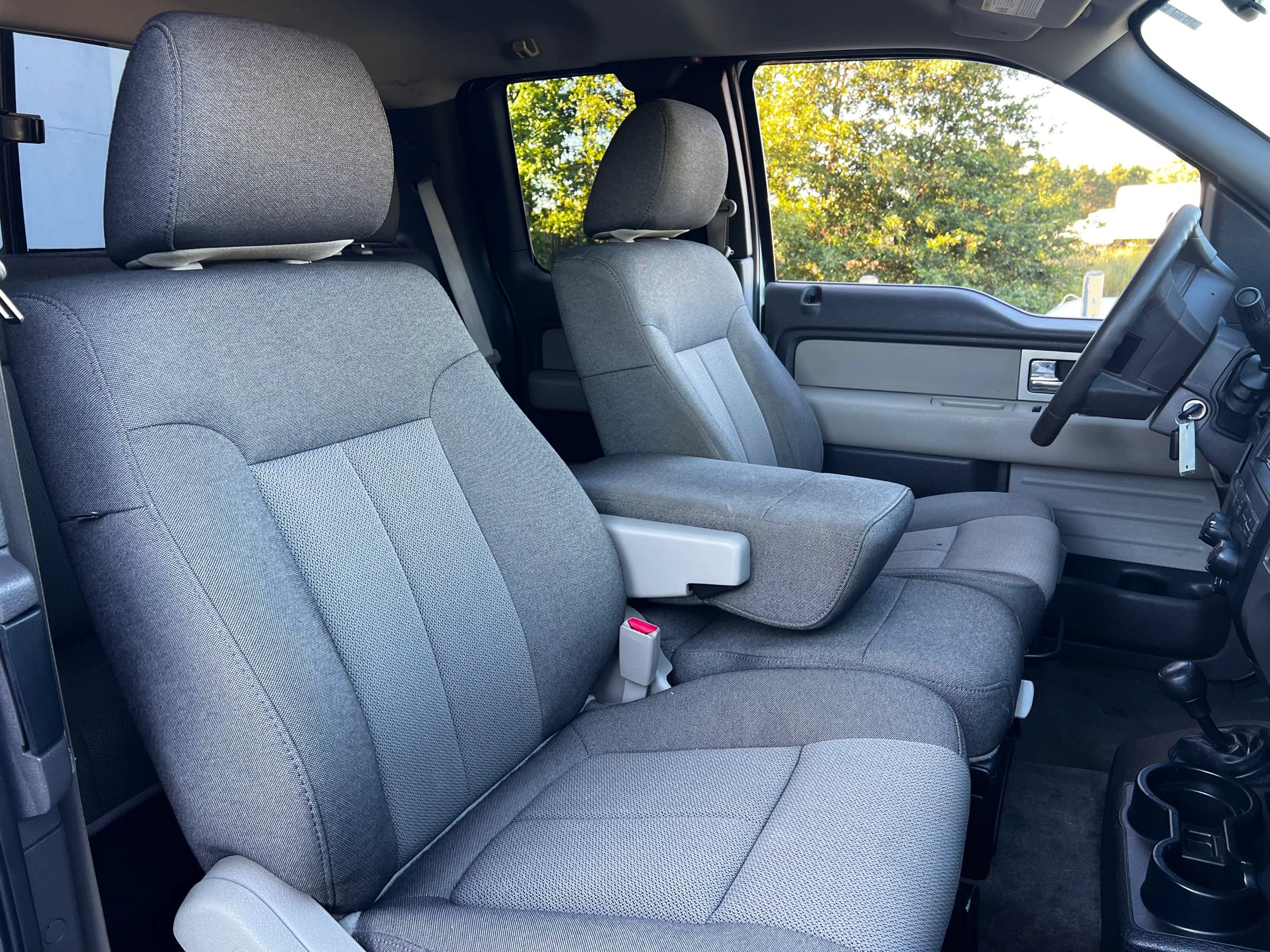 Used 2010 Ford F150 STX AWD/4WD image 21
