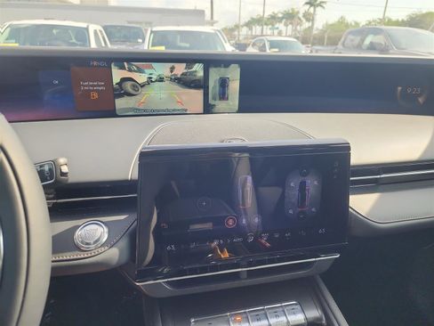 New 2025 Lincoln Nautilus Premier w/ Jet Appearance Package image 27