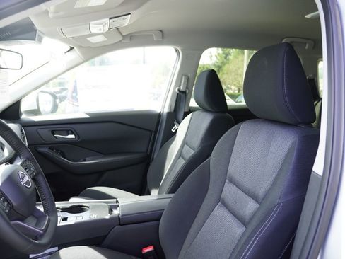 New 2025 Nissan Rogue SV image 16