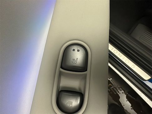 New 2026 Hyundai Ioniq 5 Limited image 13