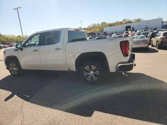 Used 2026 GMC Sierra 1500 SLT AWD/4WD image 16