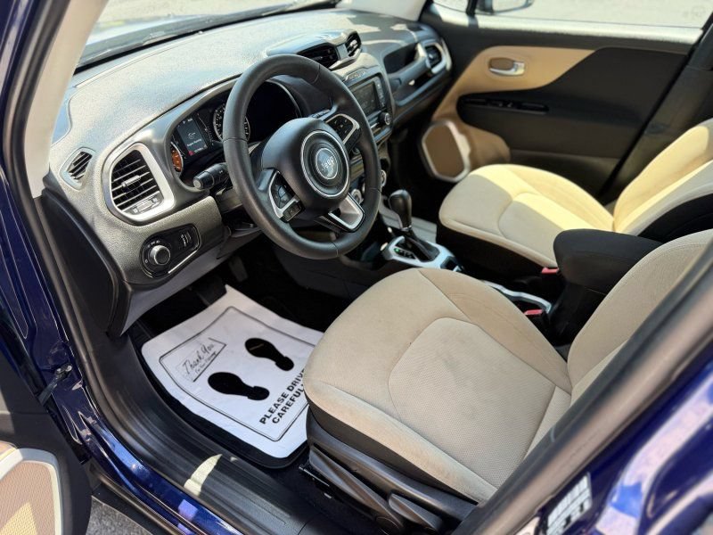 Used 2016 Jeep Renegade Sport w/ Power & Air Group FWD image 10
