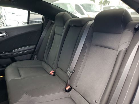Used 2022 Dodge Charger SXT w/ Blacktop Package image 12