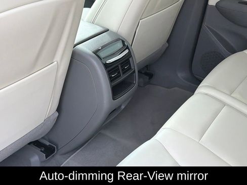 Used 2022 Cadillac XT5 Premium Luxury FWD image 14