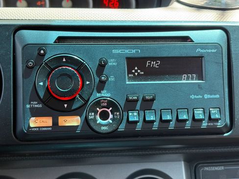 Used 2012 Scion xB FWD image 15