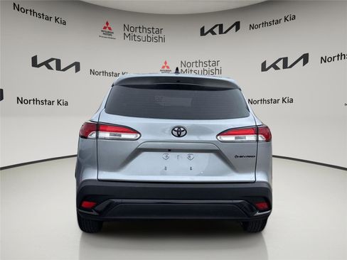 Used 2025 Toyota Corolla Cross AWD Hybrid image 4