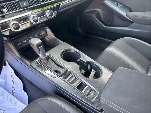 Used 2025 Honda Civic Sport image 25