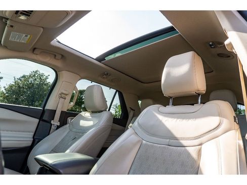 Used 2021 Ford Explorer Platinum w/ Equipment Group 601A image 13