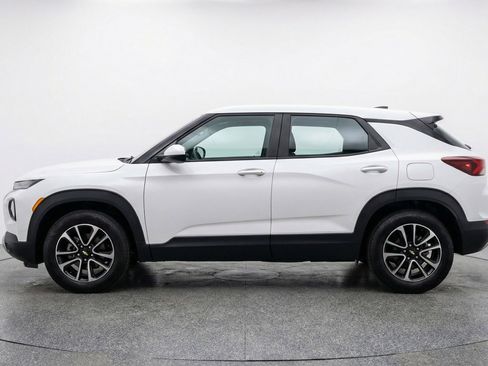 Used 2025 Chevrolet TrailBlazer LT image 5