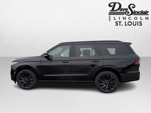 New 2025 Lincoln Navigator Reserve w/ Jet Appearance Package image 8