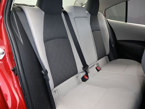 Used 2020 Toyota Corolla LE image 35