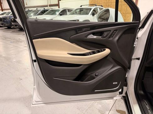 Used 2018 Buick Envision Premium w/ Driver Confidence Package image 23