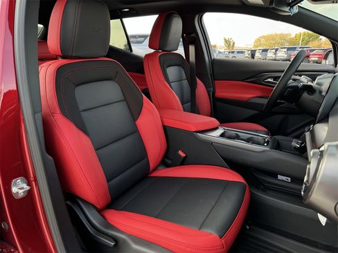 New 2026 Chevrolet Equinox EV RS image 22