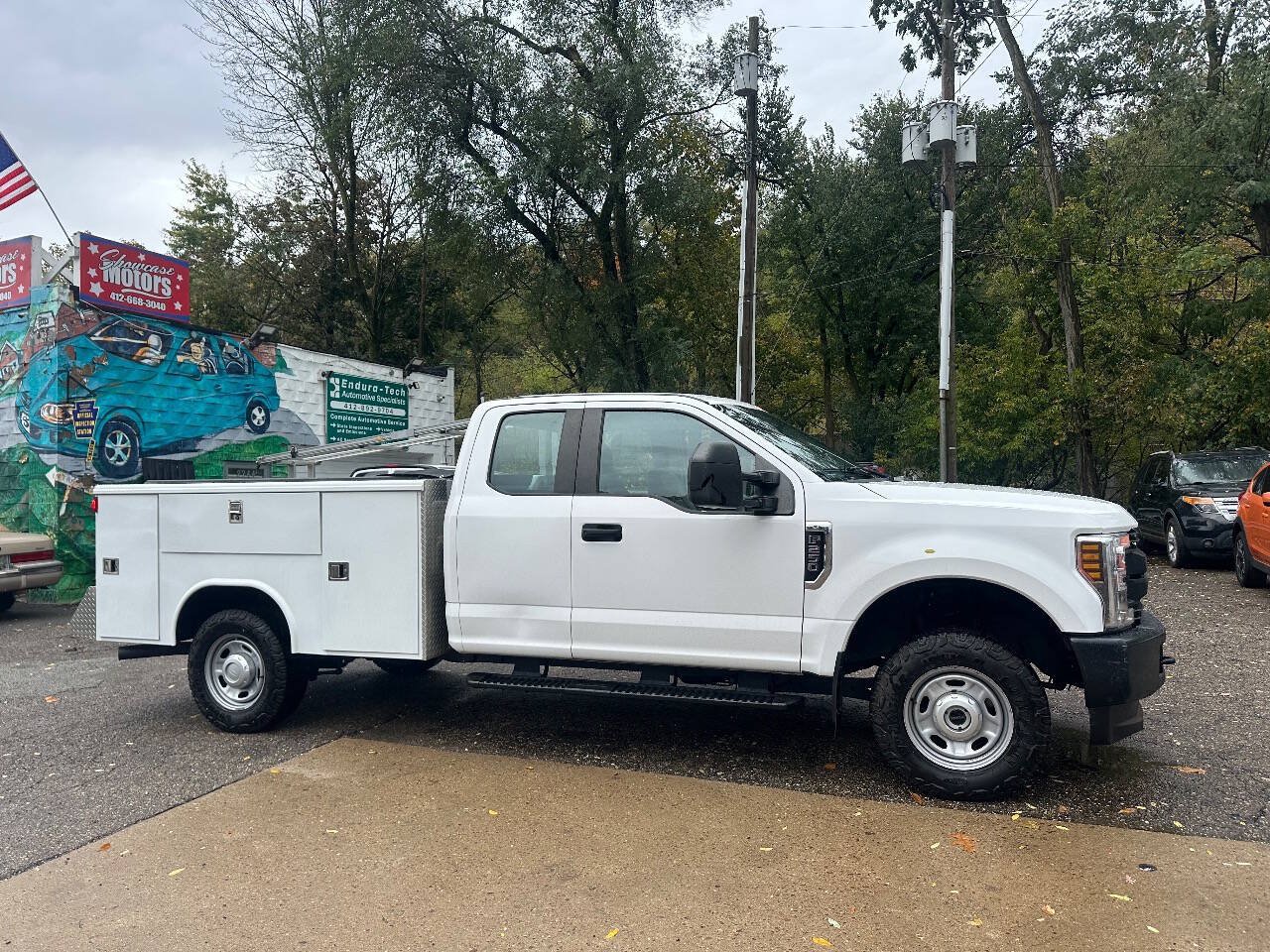 Used 2019 Ford F250 XL AWD/4WD image 2