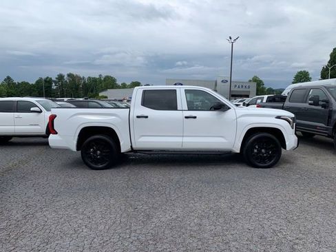 Used 2025 Toyota Tundra SR w/ SR Tow Package AWD/4WD image 10