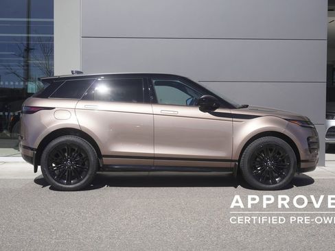 Used 2026 Land Rover Range Rover Evoque Dynamic SE AWD/4WD image 7