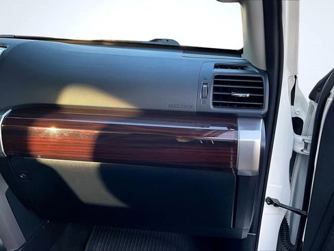 Used 2021 Toyota 4Runner Limited image 24