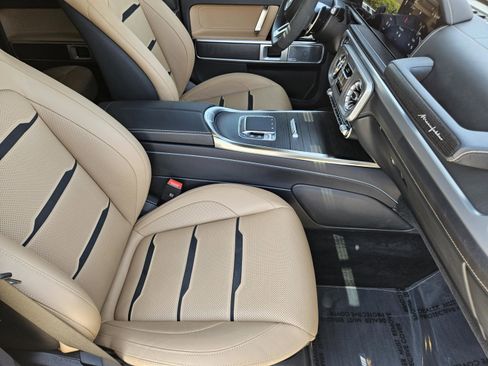 Certified 2025 Mercedes-Benz G 63 AMG 4MATIC image 6