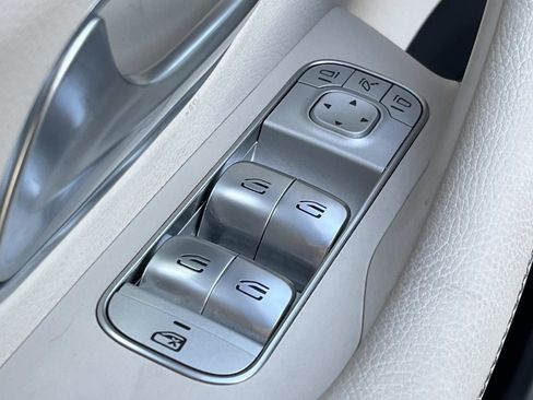 Certified 2024 Mercedes-Benz GLE 450 4MATIC image 18