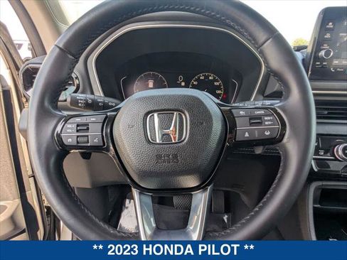 Used 2023 Honda Pilot EX-L image 10