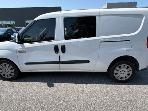 Used 2019 RAM ProMaster City Tradesman SLT FWD image 11