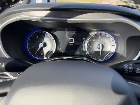 New 2026 Chrysler Pacifica Select w/ S Appearance Package image 15