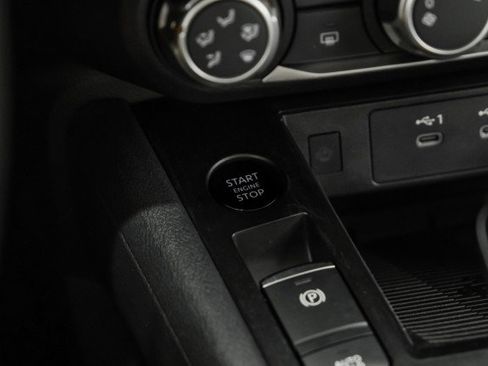 Used 2025 Nissan Kicks SV image 20