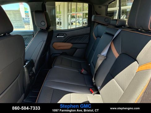 New 2026 GMC Canyon AT4 w/ Technology Plus Package AWD/4WD image 10