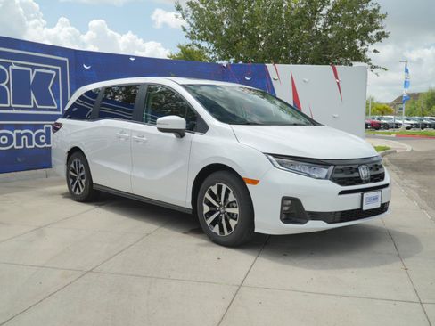New 2026 Honda Odyssey EX-L image 3