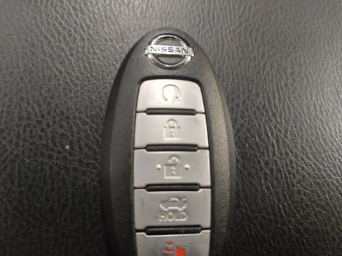 Used 2016 Nissan Maxima Platinum FWD image 32