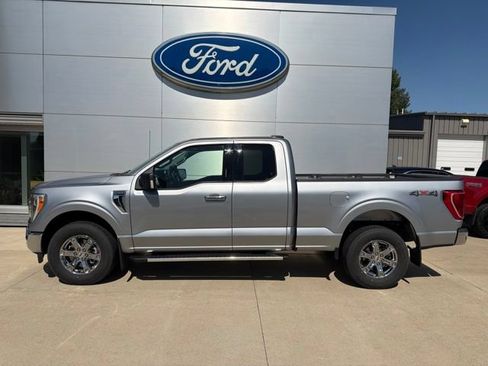 Used 2023 Ford F150 XLT w/ Equipment Group 302A High AWD/4WD image 3