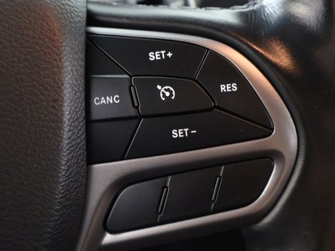 Used 2021 Jeep Cherokee Latitude Lux image 42