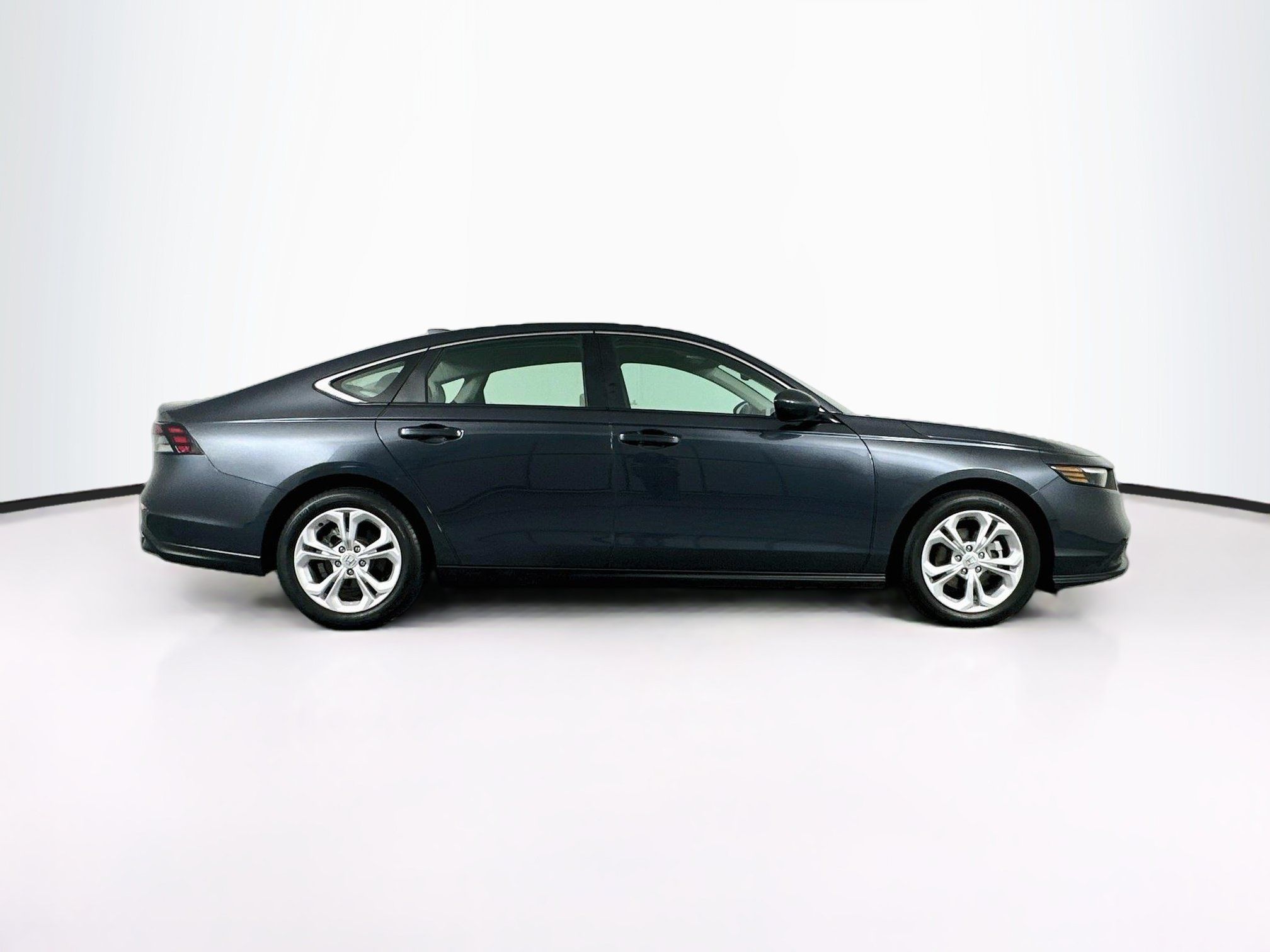 Used 2025 Honda Accord LX image 10