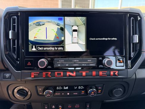 Used 2025 Nissan Frontier PRO-4X w/ Pro Premium Package AWD/4WD image 21