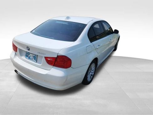 Used 2009 BMW 328i Sedan RWD image 3