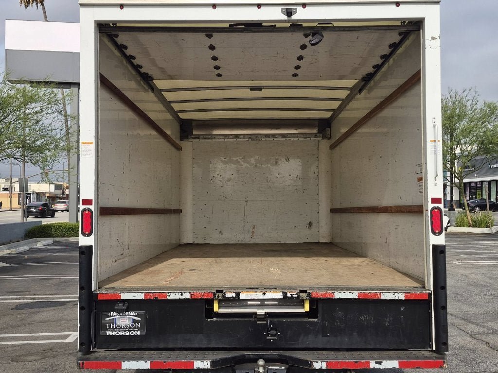 Used 2021 GMC Savana 3500 Extended w/ Power Convenience Package RWD image 27