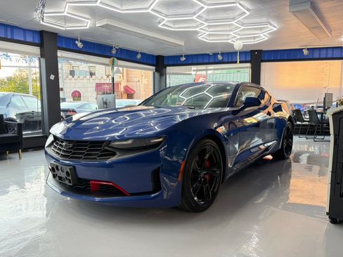 Used 2023 Chevrolet Camaro LT RWD image 3