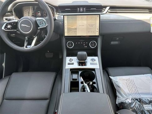 New 2026 Jaguar F-PACE R-Dynamic S image 13