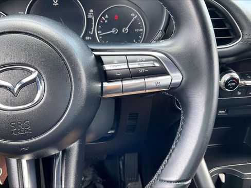 Used 2021 MAZDA MAZDA3 s FWD image 19