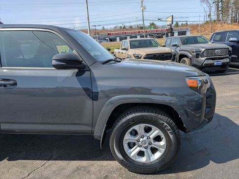 Certified 2024 Toyota 4Runner SR5 Premium w/ Moonroof Package AWD/4WD image 10