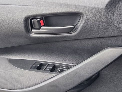 Used 2023 Toyota Corolla LE image 29
