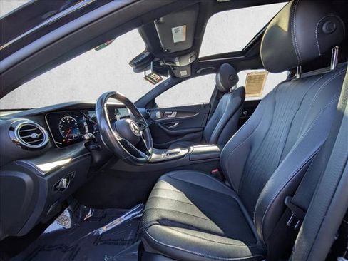 Used 2022 Mercedes-Benz E 350 Sedan image 15