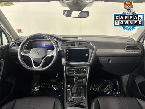 Used 2024 Volkswagen Tiguan SE image 13