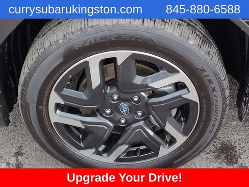 Used 2025 Subaru Forester Premium image 11