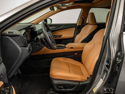 Certified 2025 Lexus NX 350h 350h Premium w/ Accessory Package (2T) image 31