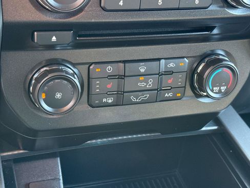 Used 2018 Ford F150 XLT w/ Equipment Group 302A Luxury AWD/4WD image 12