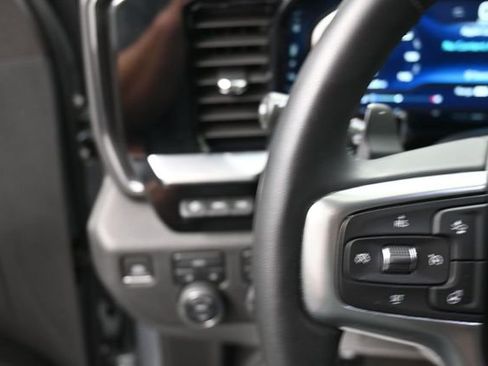 Used 2024 Chevrolet Silverado 1500 LTZ w/ Technology Package AWD/4WD image 16