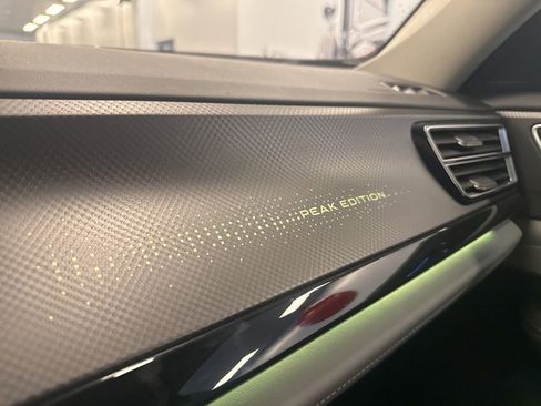 Used 2025 Volkswagen Atlas Peak Edition SE image 30