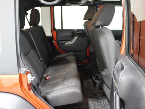 Used 2014 Jeep Wrangler Unlimited Sport w/ Quick Order Package 24S AWD/4WD image 17