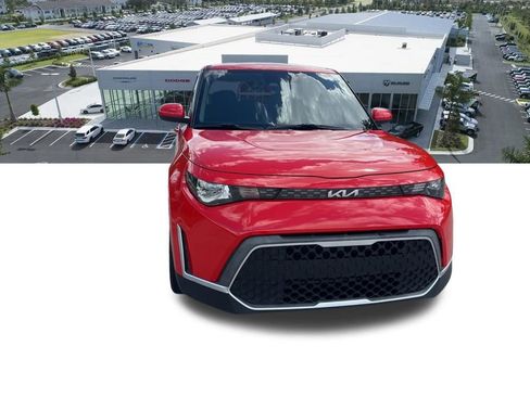 Used 2025 Kia Soul LX FWD image 5